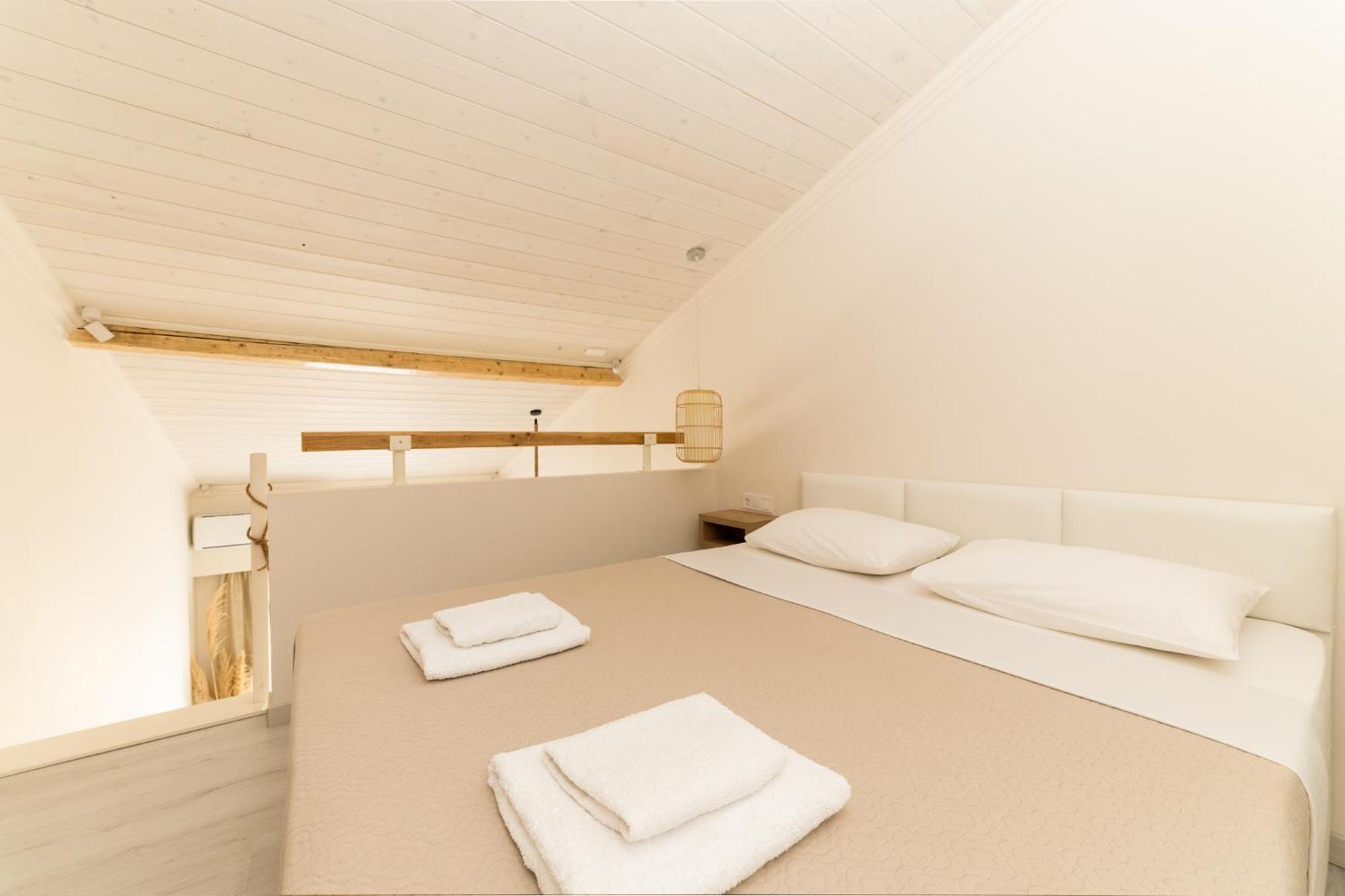 Mystery Suites And Apartments Néoi Póroi Eksteriør billede